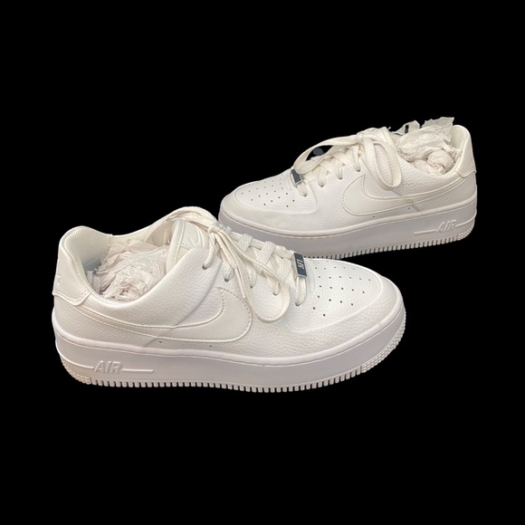 Nike | Air Force One - Picture 3 of 8